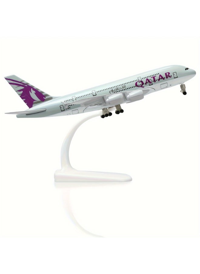 نموذج طائرة إيرباص A380 بمقياس 1:300 من المعدن المصبوب، طائرة الخطوط الجوية القطرية مع قاعدة عرض، مجسم طيران تفصيلي من سبيكة معدنية لهواة الطيران والديكور - Image 1